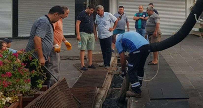 Bodrum da Yağmur Suyu Kanalları Temizleniyor…