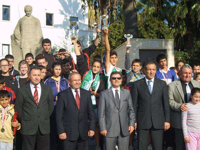 Atatürk Yol Koşusunda Kupalar Sahiplerini Buldu