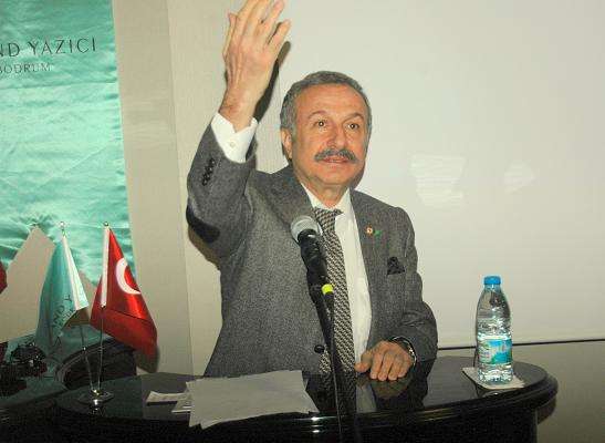 Arap Baharından Turist Değil, Demokrasi Bekliyoruz