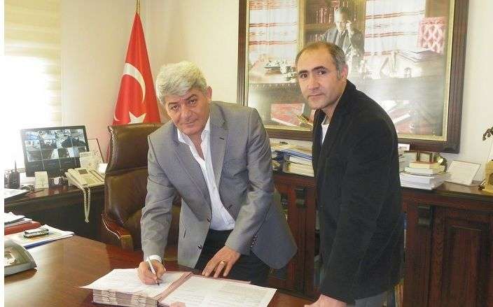 Gümüşlük Belediyesi Veteriner Hekim İle 2012 Yılı Sözleşmesini Yeniledi