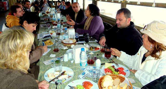 Belirsizliğin Nesini Konuşabiliriz…