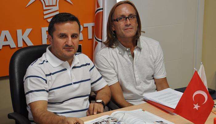 Ak Part?iden Gazetecilere Mesaj…