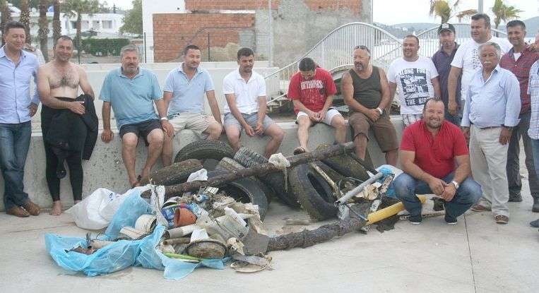 Denizden Bir Kamyon Çöp Temizlendi?