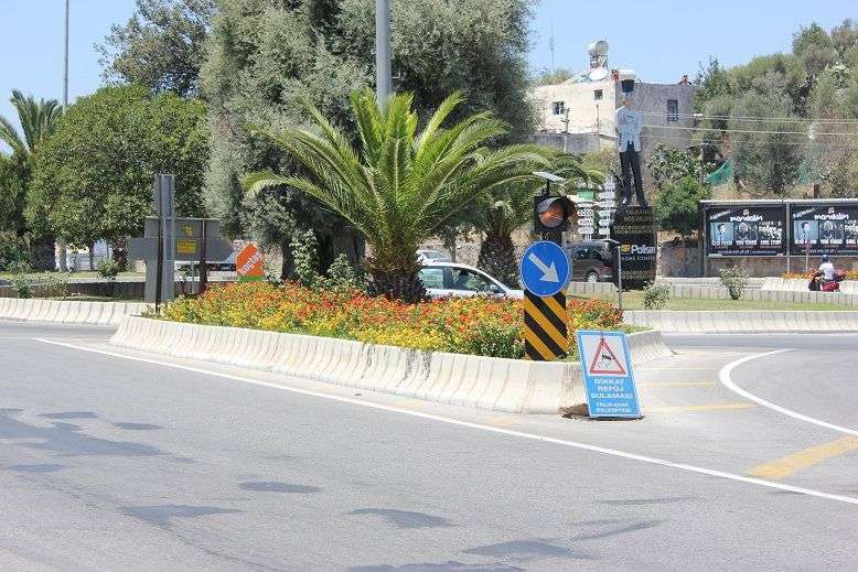 Yalıkavak?ta Yol ve Kavşak Çalışmaları Tüm Hızıyla Sürüyor?