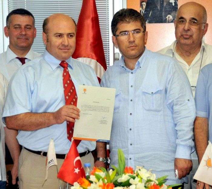 AKP Bodrum Yeni İlçe Başkanı Akif Demiröz Yetki Belgesini Aldı