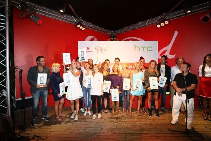 Vodafone Red Famous Cup?ta Ünlüler Geçidi