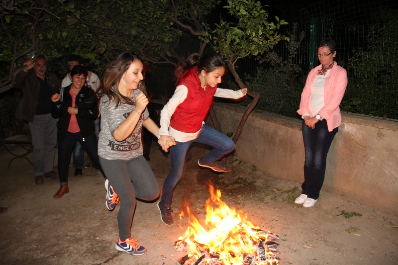 Nevruz; Sohbetle, Sazla ve Türkülerle Kutlandı