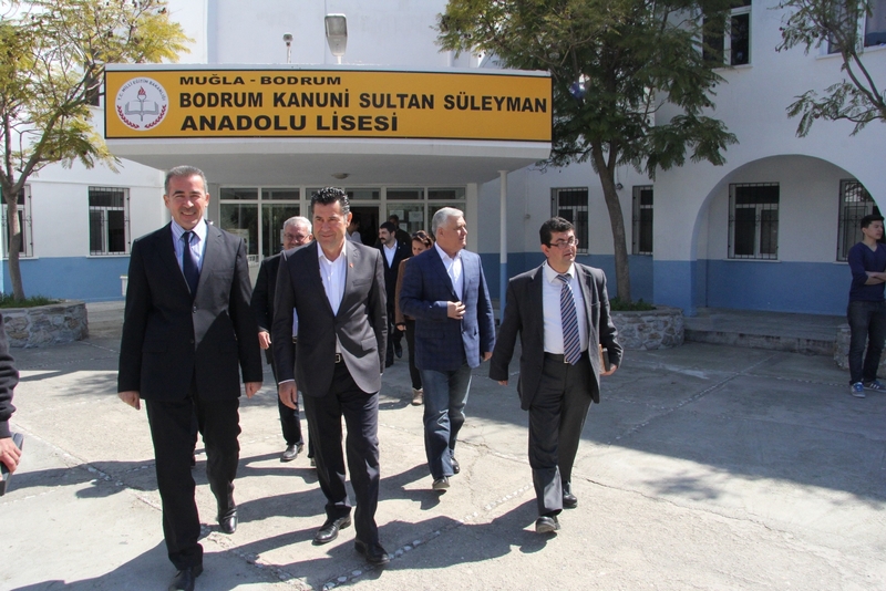 Öğrencilere ve Öğretmenlere İndirimli Ulaşım Kartı