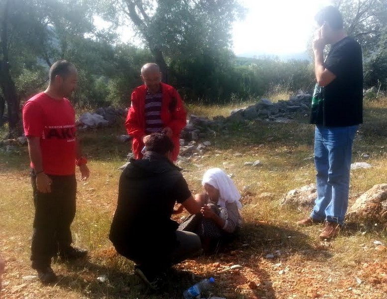 Kaybolan Yaşlı Kadını Akut tarafından Bulundu…