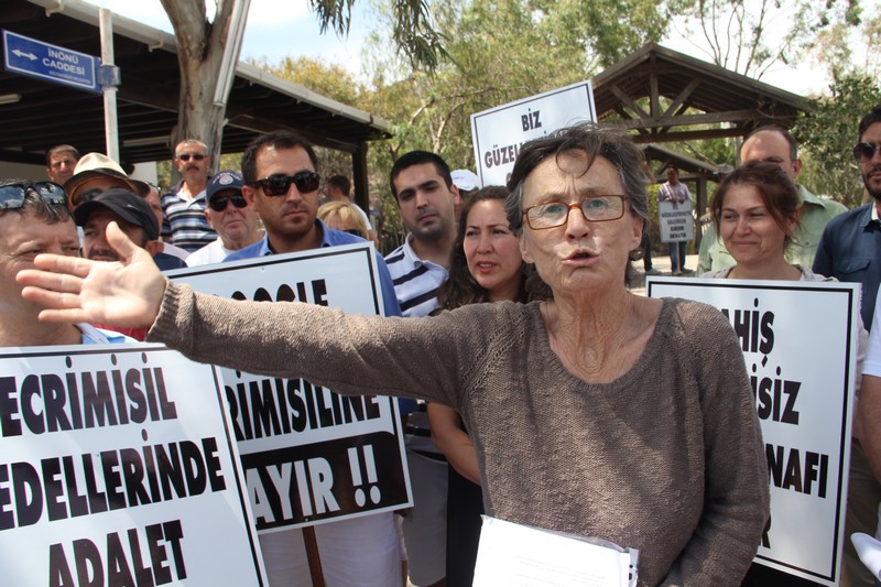 Ecrimisil Küçük İşletmeleri Yok Edecek