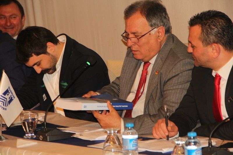 Nisan Ayı Meclis Toplantısında Gergin Anlar…