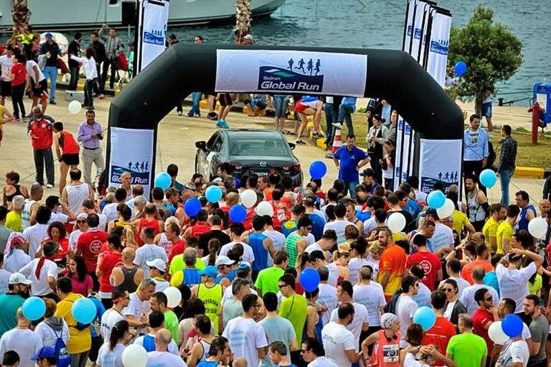 “GLOBAL RUN” DA BİN YÜZ KİŞİ ENGELLİLER İÇİN KOŞTU