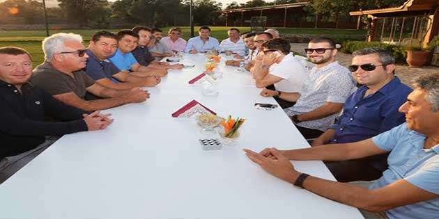 ESKİ YÖNETİCİDEN YENİ YÖNETİME HAYIRLI OLSUN KOKTEYLİ