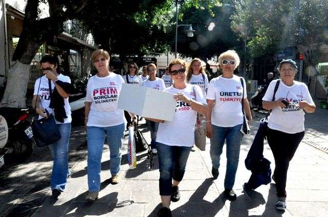 CHP’Lİ KADINLARDAN SEÇMENE ÇAĞRI; OYUNUZU MUTLAKA KULLANIN…