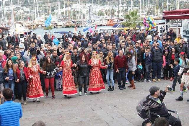 BODRUM’DA HORON ve HAMSİ COŞKUSU…