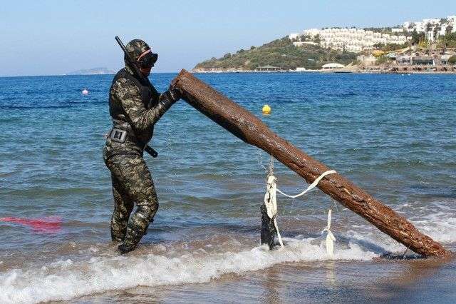 DENİZ DİBİ TEMİZLİĞİ KADIKALESİ’NDE DEVAM ETTİ…