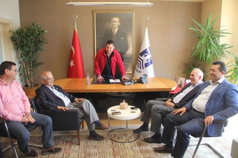 KOCADON’A ZİYARETLER PAZAR GÜNÜ DE SÜRDÜ…