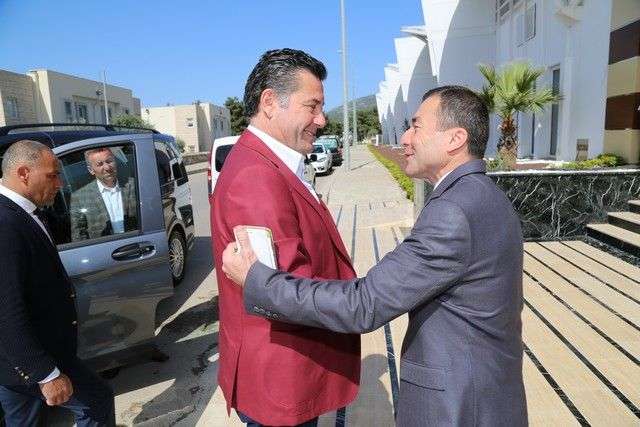 DERDİ OLAN ÖNCE MUHTARA GİDİYOR…