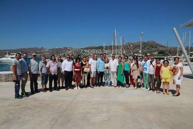 VALİMİZ ÇOK TECRÜBELİ, BELEDİYEMİZ OHAL’DEN ETKİLENMEDİ…