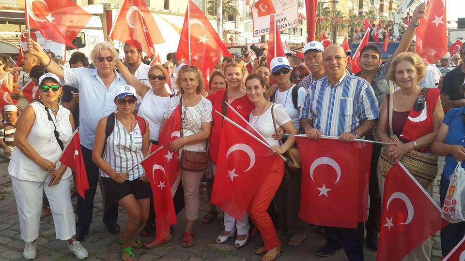 MUĞLA ve BODRUM ÖRGÜTÜ SEÇİLMİŞLERİ İLE TAM KADRO İZMİR MİTİNGİNE KATILDI…
