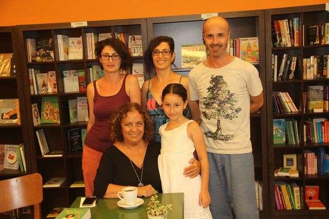 İMGE KİTABEVİNDE DENİZ TÜKALİ İMZA GÜNÜ…