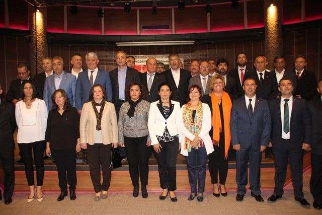 AK PARTİ İLÇE DANIŞMADA SERT SÖYLEMLER…