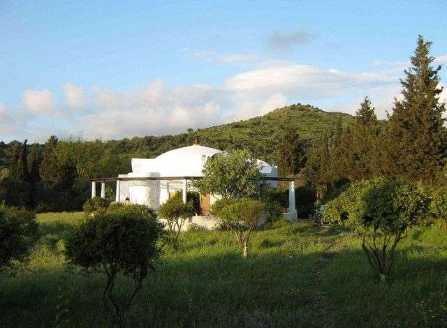 DEREKÖY’DE SATILIK KUPON ARAZİ ve TAŞ VİLLA…
