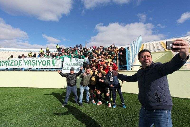 O ŞİMDİ LİDER…