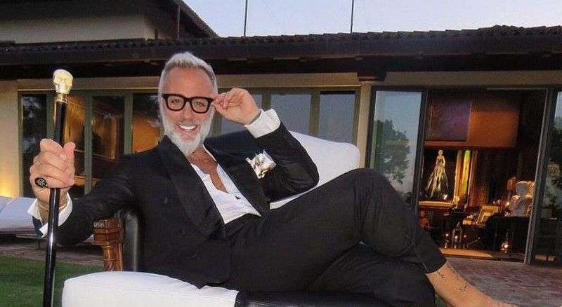 MİLYARDER İTALYAN FENOMENİN TERCİHİ BODRUM OLDU…
