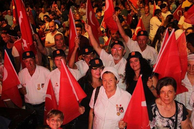 BODRUM’DA DEMOKRASİ ve HALKIN İRADESİNE VURGU YAPILDI…foto galeri