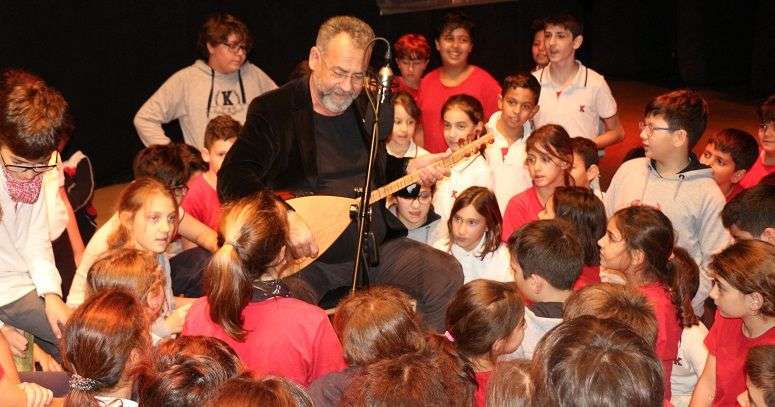 TOLGA ÇANDAR, TED’DE ÇOCUKLAR İÇİN ÇALDI-SÖYLEDİ…