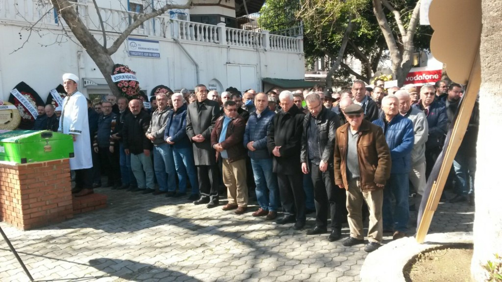 CİHANGİR AYGIN ANNESİ ZEHRA AYGIN’I TOPRAĞA VERDİ…