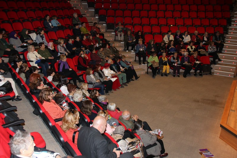 EMEKÇİ KADINLAR İÇİN BİR ARAYA GELDİLER…