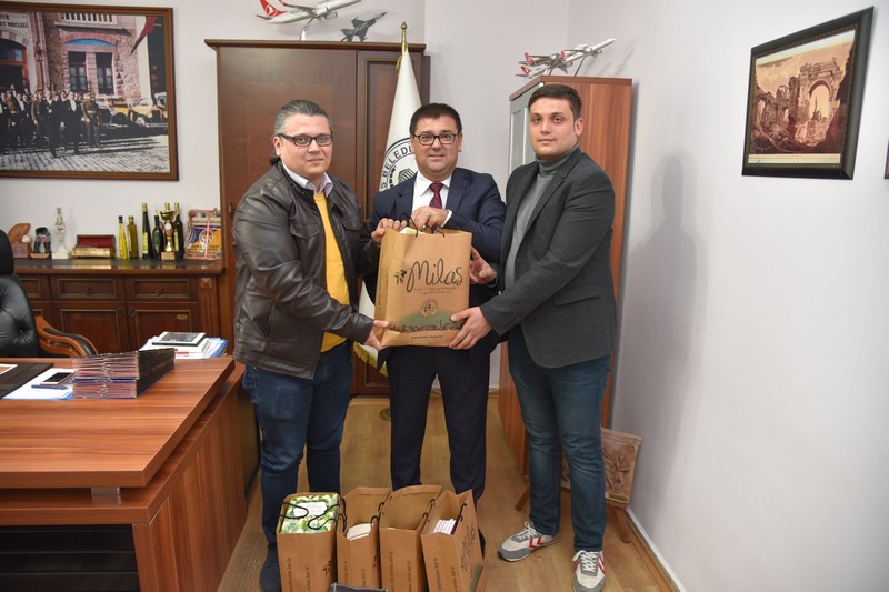 KİTAP KAMPANYASINA MUHAMMET BAŞKANDAN DESTEK…