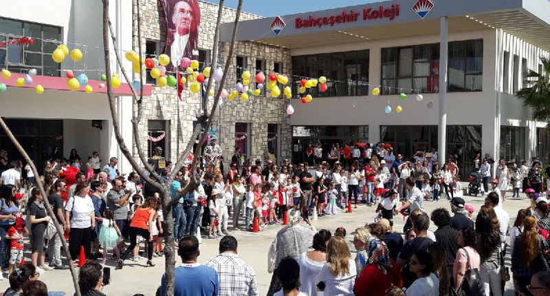 ÇOCUKLARIMIZIN GÖZLERİNDEKİ IŞIK BİZE UMUT VERİYOR…