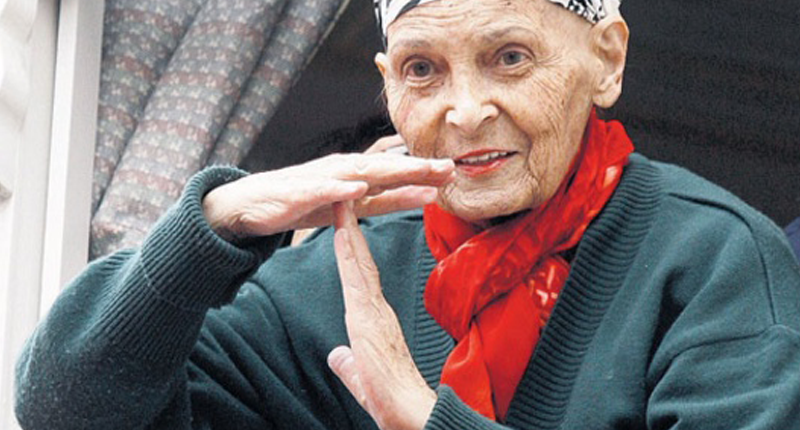SUSTUKÇA SIRA SANA GELECEK…