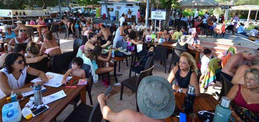 BODRUM’DA BELEDİYE KAFETERYALARI DOLDU TAŞTI…