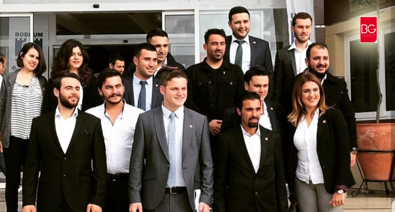 KARANLIĞINIZIN ÜZERİNE KIZLI, ERKEKLİ YÜRÜYECEĞİZ…