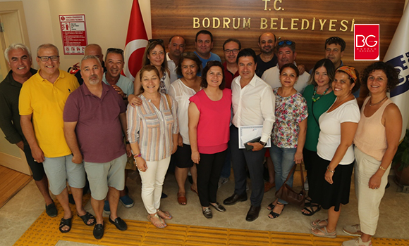 Ortaokul Arkadaşlarından Sürpriz…