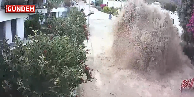 Bodrum’da Meşhur Su İsale Hattı Patlaması