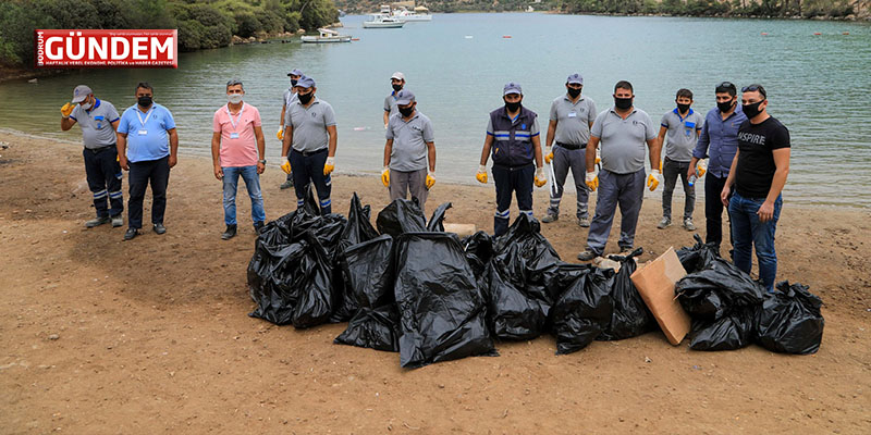 Koylardaki Çöpler Belediye Ekiplerince Toplandı