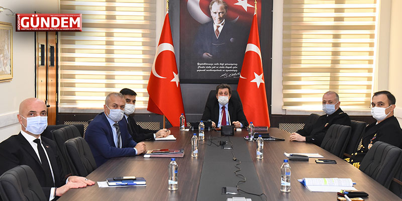 Vali Orhan Tavlı Başkanlığında İl Güvenlik, Asayiş ve Kaçak Yapılarla Mücadele Toplantısı Yapıldı