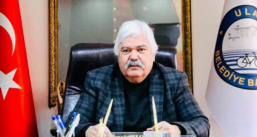 Ula Belediye Başkanı İsmail Akkaya görevi sırasında vefat etti