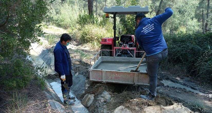 Büyükşehir’den tarıma sulama kanalları desteği