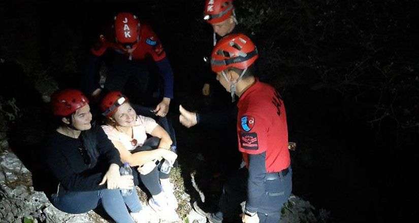 Fethiye’de gezi yürüyüşünde kaybolan 2 kişi bulundu