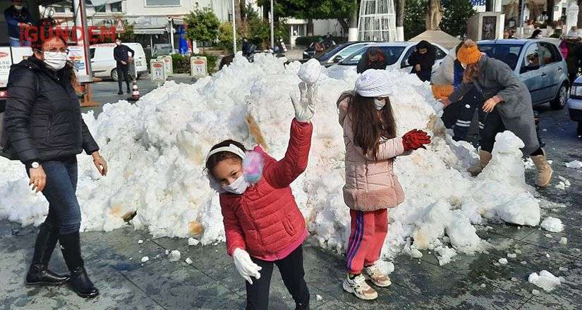 Bodrum’a kamyonla kar taşıdılar
