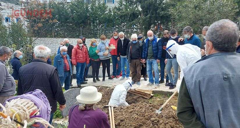 Erol Toy yaşamını yitirdi