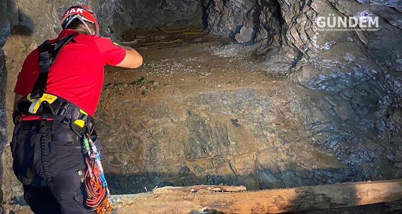 40 metrelik maden kuyusuna düştü