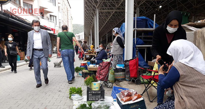 Vali Tavlı pazar yerlerini gezdi