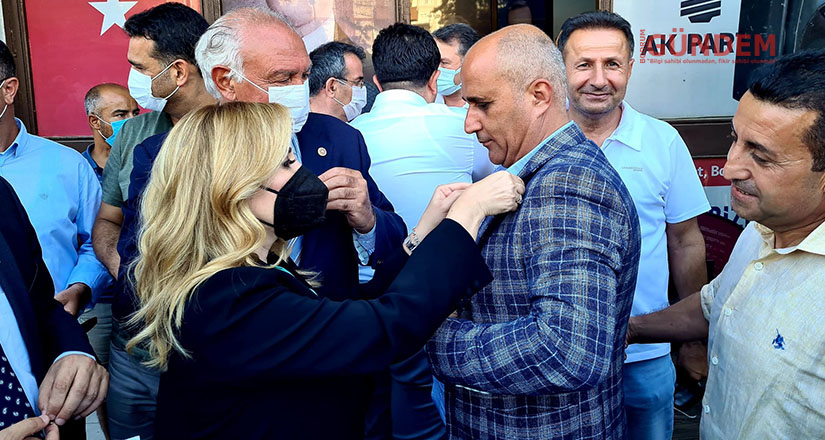 Ak Parti üye töreni gerçekleştirildi